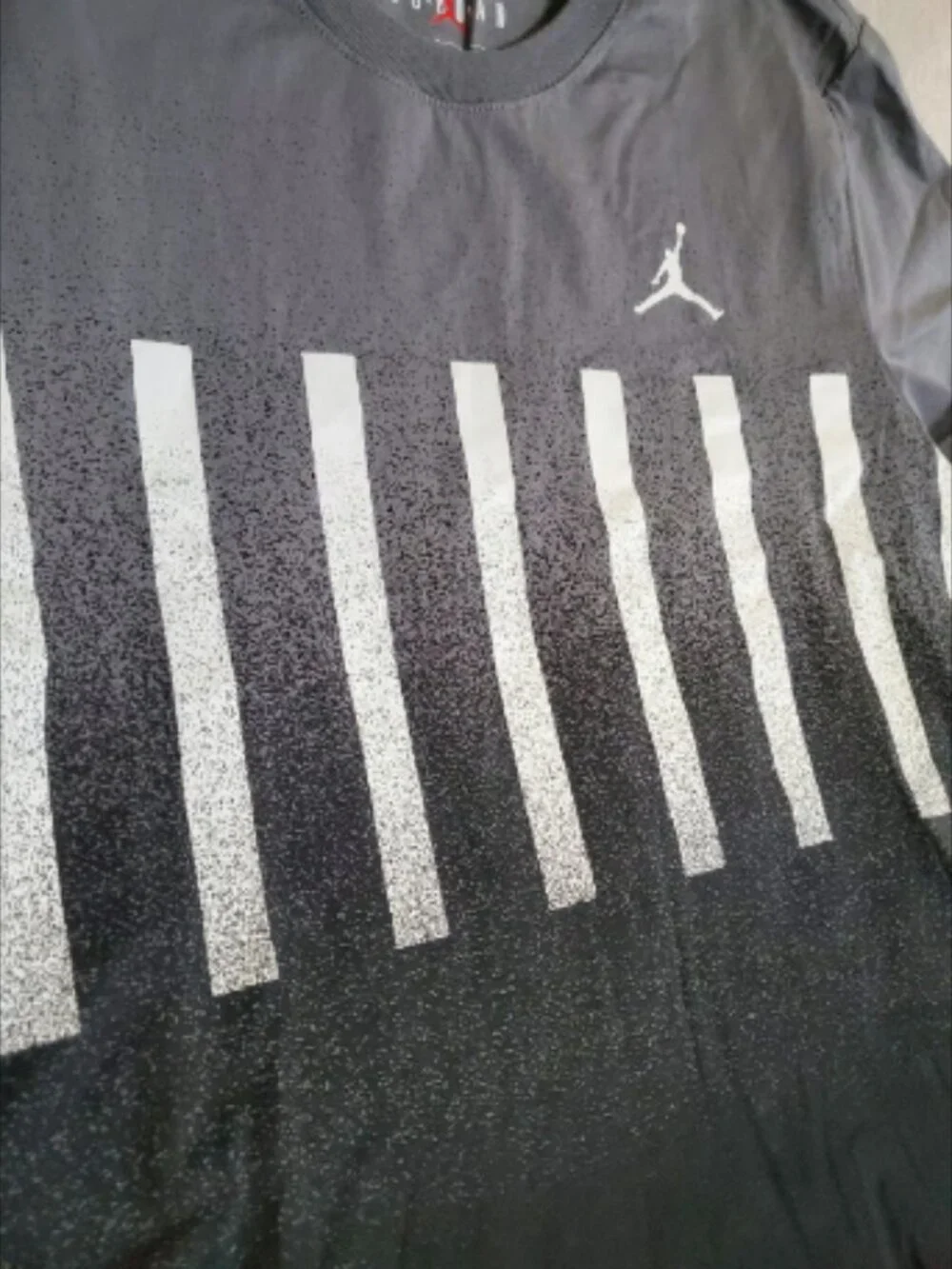 Air Jordan Tennis Fade Tshirt NWOT Men's Small, Grey, Excellent Graphic